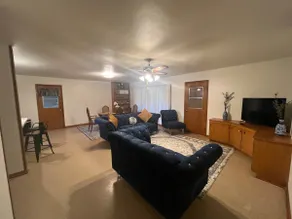 Auntie’s Almost-Country Place - Image 2