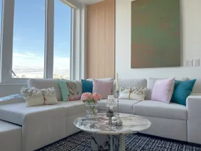 Panoramic Skyline Penthouse 2b2b Executive Suites - Image 5