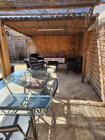 Mareva House - Discreet with parking - Image 3