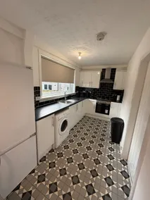 Stylish & Comfortable Shotts Home with Driveway - Image 3