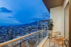 Summit Penthouse Pinares 3 Hab Jacuzzi Rooftop - Image 2