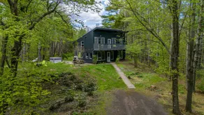 Seclusion and a beautiful Hot-tub nr Woodstock - Image 3