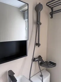 Hong Kong Central, Yau Tsim Mong District, very close to Disney and other areas of Hong Kong, the room is cozy and newly renovated and clean - Image 5