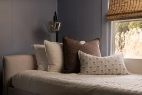 Rabbit Run - Cozy Cottage - 6 blocks to the square - Image 4