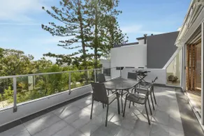 Noosa Views 4 Relaxed Coastal Escape - Image 2