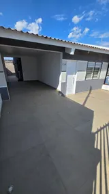 Casa de 2 quartos, moderna, garagem para 2 carros - Image 4