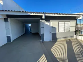 Casa de 2 quartos, moderna, garagem para 2 carros - Image 3