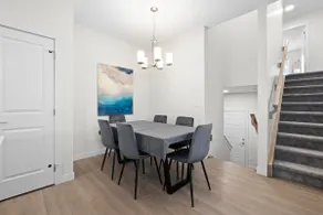 Modern 3 bed 2 bath Home! Close To Airport! - Image 3