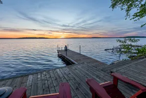 The Birds Nest-Lakefront-Hot tub-Bunkie-Kayaks - Image 2