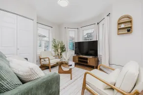 Cozy & Modern 3BR | Prime Salem Location - Image 3