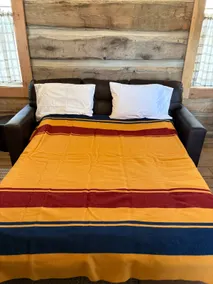 Historic 1830 rustic log cabin retreat. - Image 4