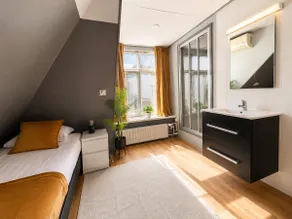 Large Holiday Home Geertruidenberg – Group stay - Image 2