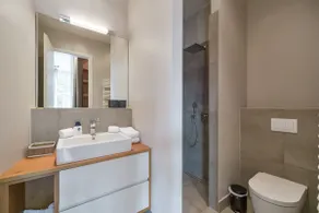 Design-Suite with Garage, Mitte - Image 5