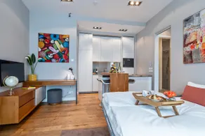 Design-Suite with Garage, Mitte - Image 2