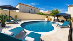 Villa des Romarins, Bali-style pool, hot tub, 10 people - Image 2