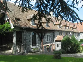 Large, spacious and independent house - Image 2