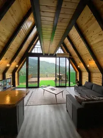 Bungalow with Valley View - Image 2