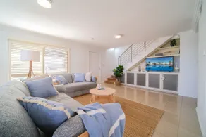 Cronulla Beach House | Ocean Views + Parking - Image 3