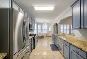 Private Pool 4BR Home for 8 Near Houston and NRG - Image 5