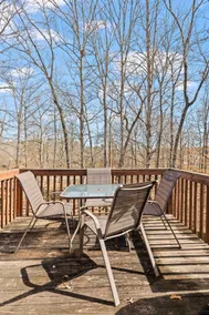 4BR Home Near Six Flags, ATL Stadiums • Sleeps 8 - Image 3