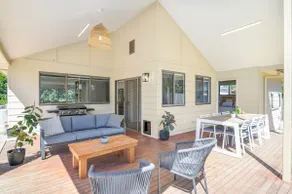 The Brightside in Warburton - Image 4