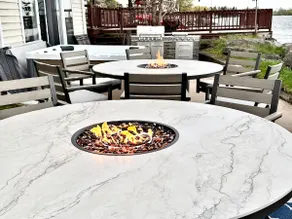 Lakeside Zen Spa Retreat | Sauna • Jacuzzi •Arcade - Image 3