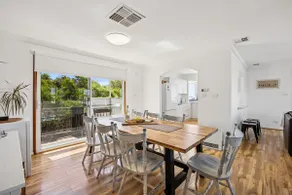 Large Pet-Friendly Falcon Bayview Beach House with Ocean Views - Image 5