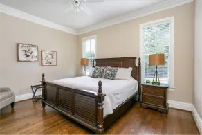Rosebud Cottage - Luxurious 3 Bedroom in Downtown - Image 5