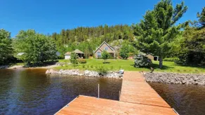 Beautiful sunny chalet at Lac Kénogami! - Image 2