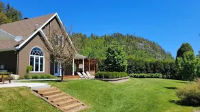 Beautiful sunny chalet at Lac Kénogami! - Image 5