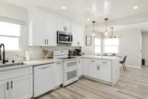 Family Home 4BR Near Disneyland w/ Backyard & BBQ - Image 2