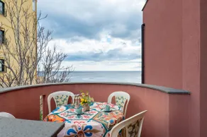 GuestHost - Currao's Holiday Seaview Flat - Image 4