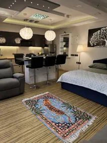 Spacious Modern Studio in Hiranandani Estate - Image 4