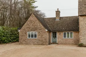 Forest Cottage, Cosy Countryside Escape near Bath - Image 4