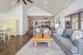 Boathouse: Lake Charlevoix: Dock & Hot Tub & Pets - Image 4