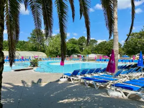 Bungalow under the pine trees, air conditioning, swimming pools, private beach - Image 5