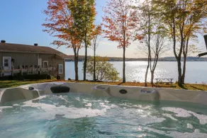 Bayä Chalet Lac Aylmer | Waterfront | 12 people - Image 3