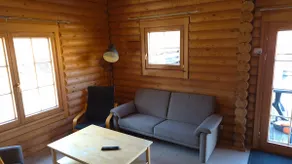 75 m2 log cabin with private jacuzzi and mountain view - Image 3
