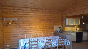 75 m2 log cabin with private jacuzzi and mountain view - Image 5