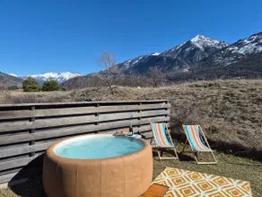 75 m2 log cabin with private jacuzzi and mountain view - Image 4