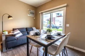Charming Downtown 2-Bed, 2-Bath Carriage House - Image 3