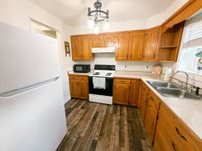 The Main Suite - Image 3