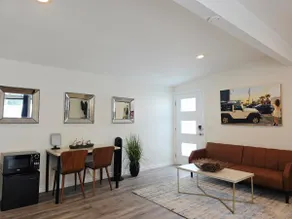 Spacious Studio: 5 Miles from Disneyland & near HB - Image 2