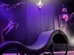 The Kinky Suite: Private Spa & Luxury Dungeon - Image 2