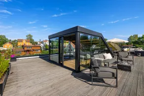 Stylish industrial house with Nordic interior - Image 3