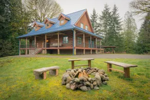 Blue Roof Lodge near Mount Rainier - Image 5