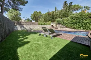 House with Private Pool, BBQ and Games Room - Image 2