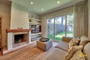 House with Private Pool, BBQ and Games Room - Image 4
