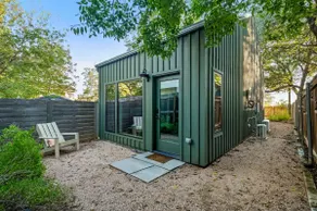 Unique Austin Architecture Stay: Highland Hideaway - Image 2