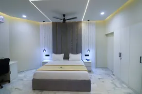 Luxury 2BHK Private Villa Stay - Image 3